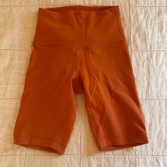 New Without Tags LuluLemon Wunder Train High-Rise Short Size 2 - Picture 2 of 6